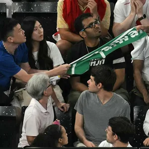 Fan hält Taiwan-Plakat bei Olympia hoch