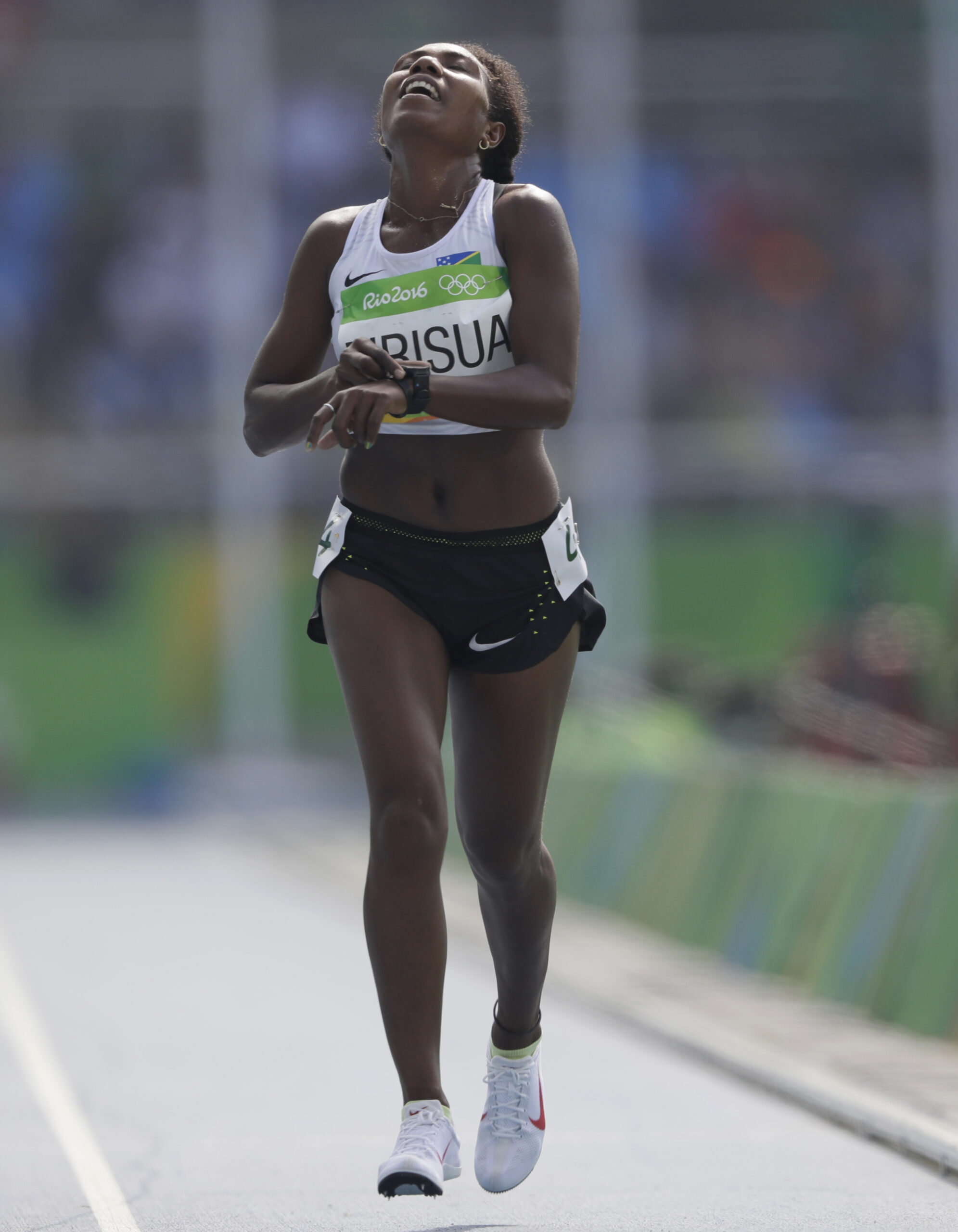 Sharon Firisua bei einem 500-Meter-Lauf in Rio 2016