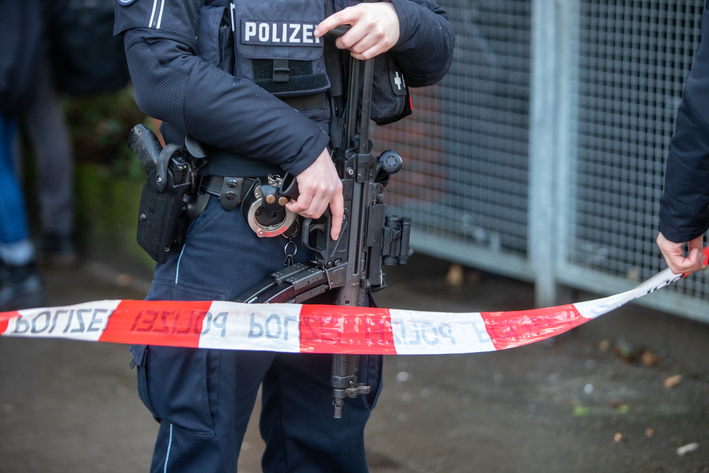 Die Polizisten konnten den Mann im Bahnhof Altona festnehmen.