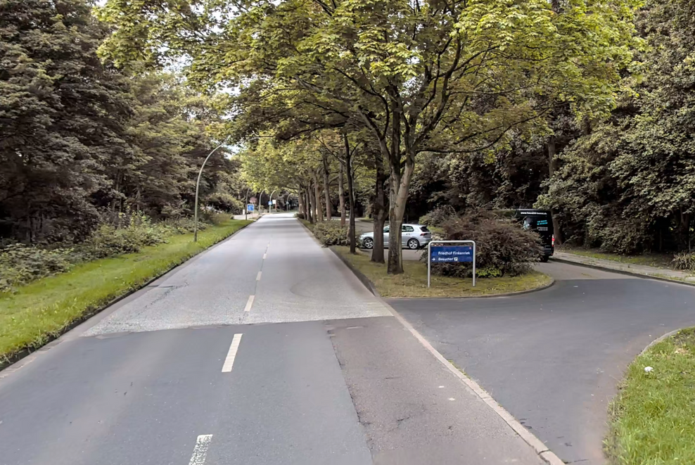 Der Täter hatte sich zu der Frau ins Auto gesetzt, sie gezwungen, diesen Parkplatz in Wilhelmsburg anzufahren und sie dort vergewaltigt.