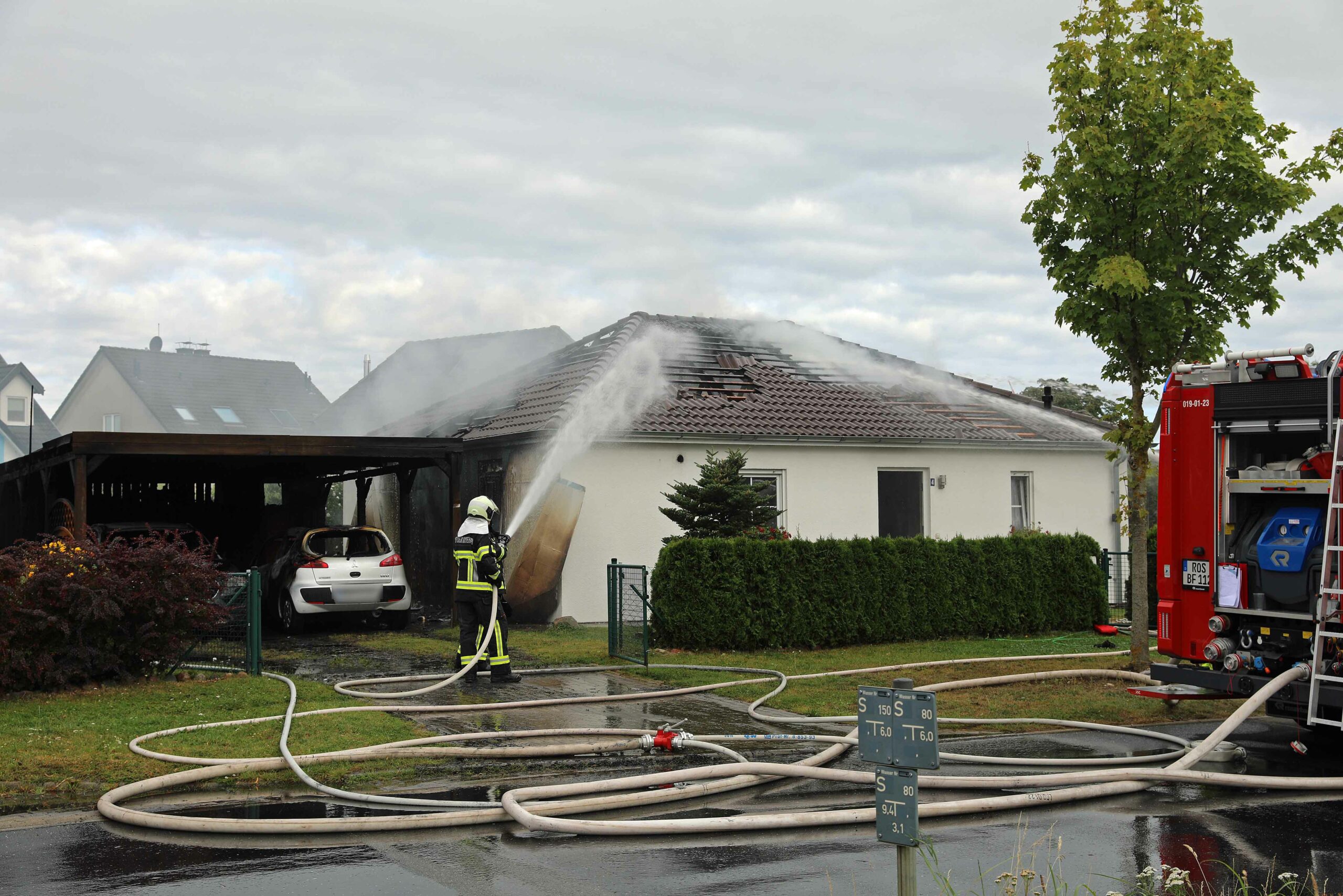 Am Samstagmorgen musste die Feuerwehr zu einem Hausbrand nach Neu Broderstorf ausrücken.