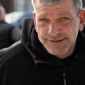 Der Hamburger Jörn Menge (58) gründete vor 20 Jahren die Initiative „Laut gegen Nazis“.