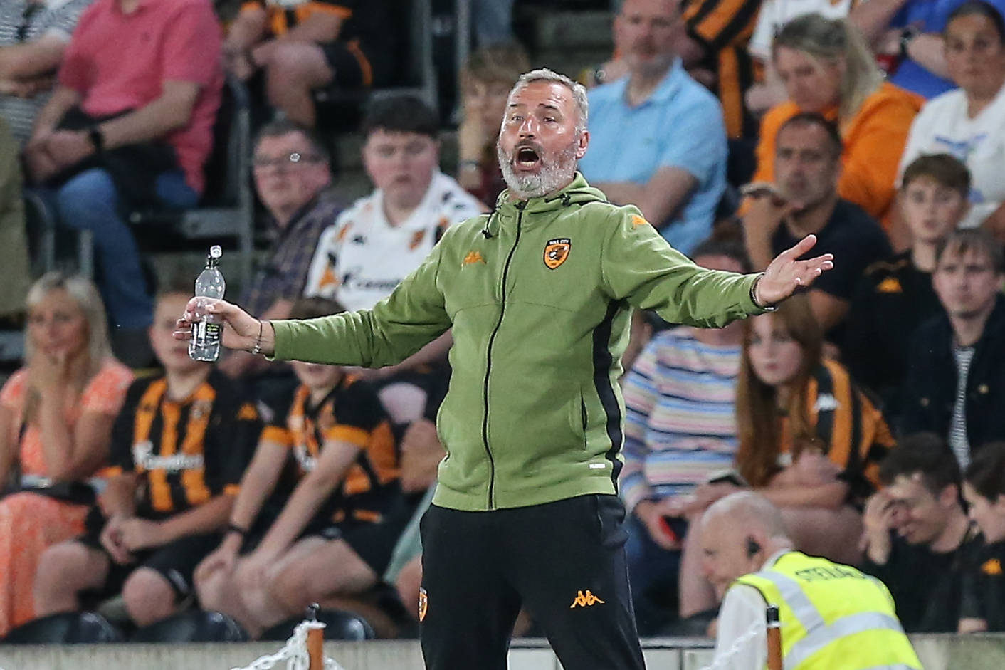 Das ging in die Hose: Tim Walter zog mit Hull in der ersten Runde des Carabao Cups den Kürzeren.