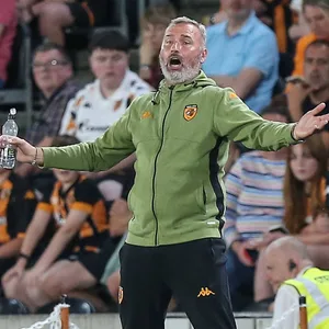 Das ging in die Hose: Tim Walter zog mit Hull in der ersten Runde des Carabao Cups den Kürzeren.