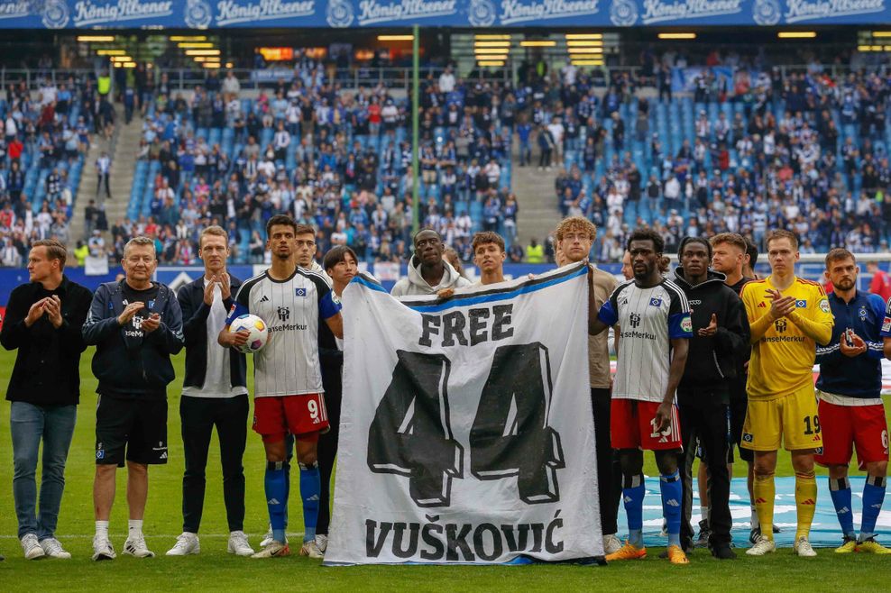 „Wir lassen Mario nicht fallen!“ HSV-Heimspiel wird zur Vuskovic-Demo