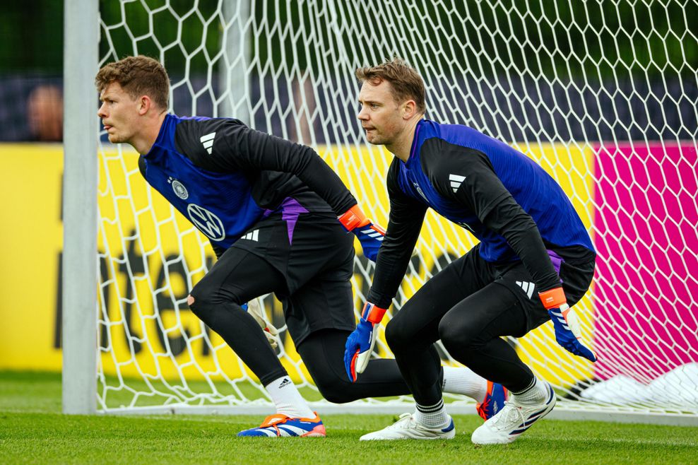 Alexander Nübel und Manuel Neuer beim DFB