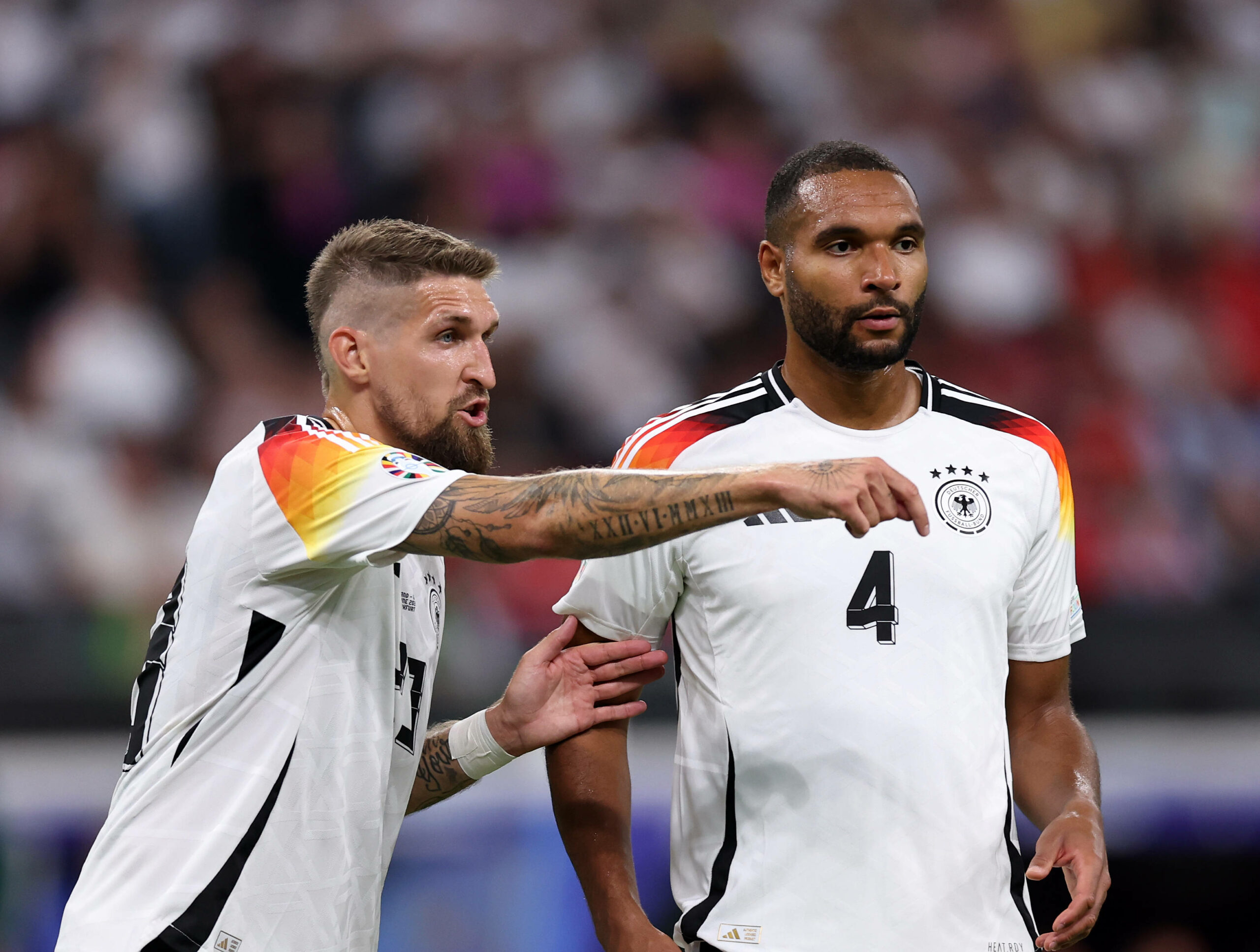 Robert Andrich und Jonathan Tah beim DFB