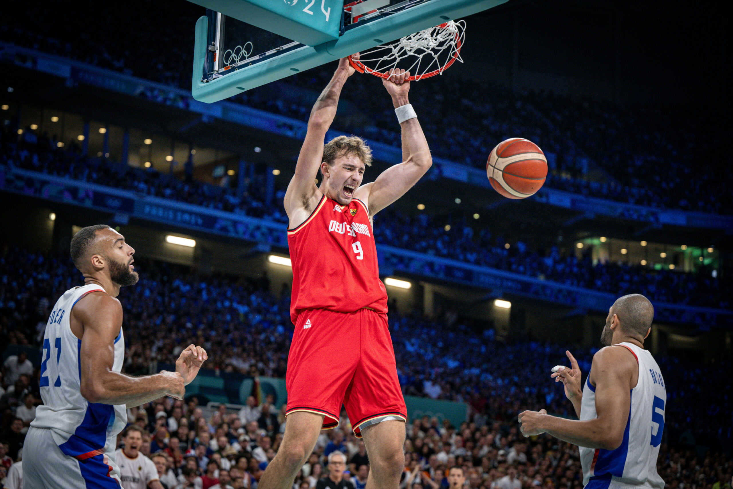 Franz Wagner beim Dunk.