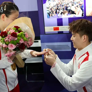 Liu Yuchen macht Haung Yaqiong einen Antrag