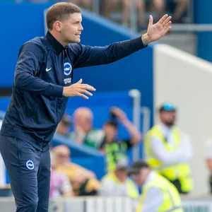 Fabian Hürzeler als Trainer von Brighton & Hove Albion