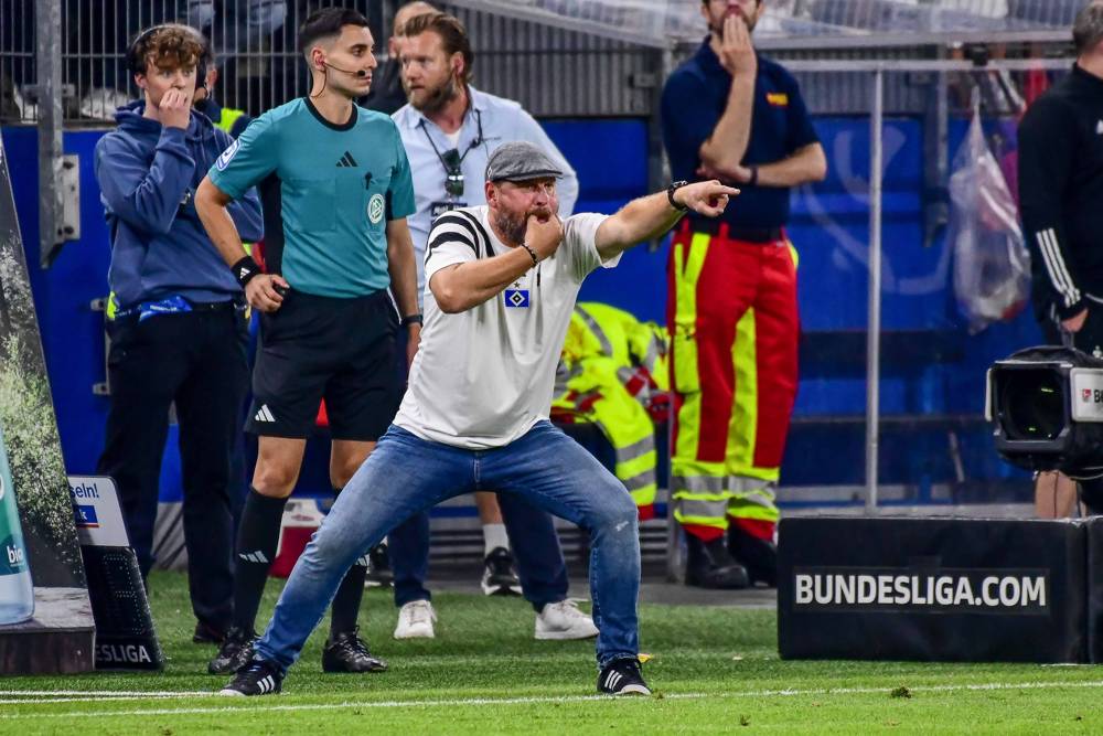 Anpfiff zur ersten Pokal-Runde: Steffen Baumgart und der HSV müssen in Meppen ran.