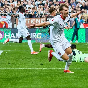 Paul Wanner jubelt über sein Führungstor gegen St. Pauli.