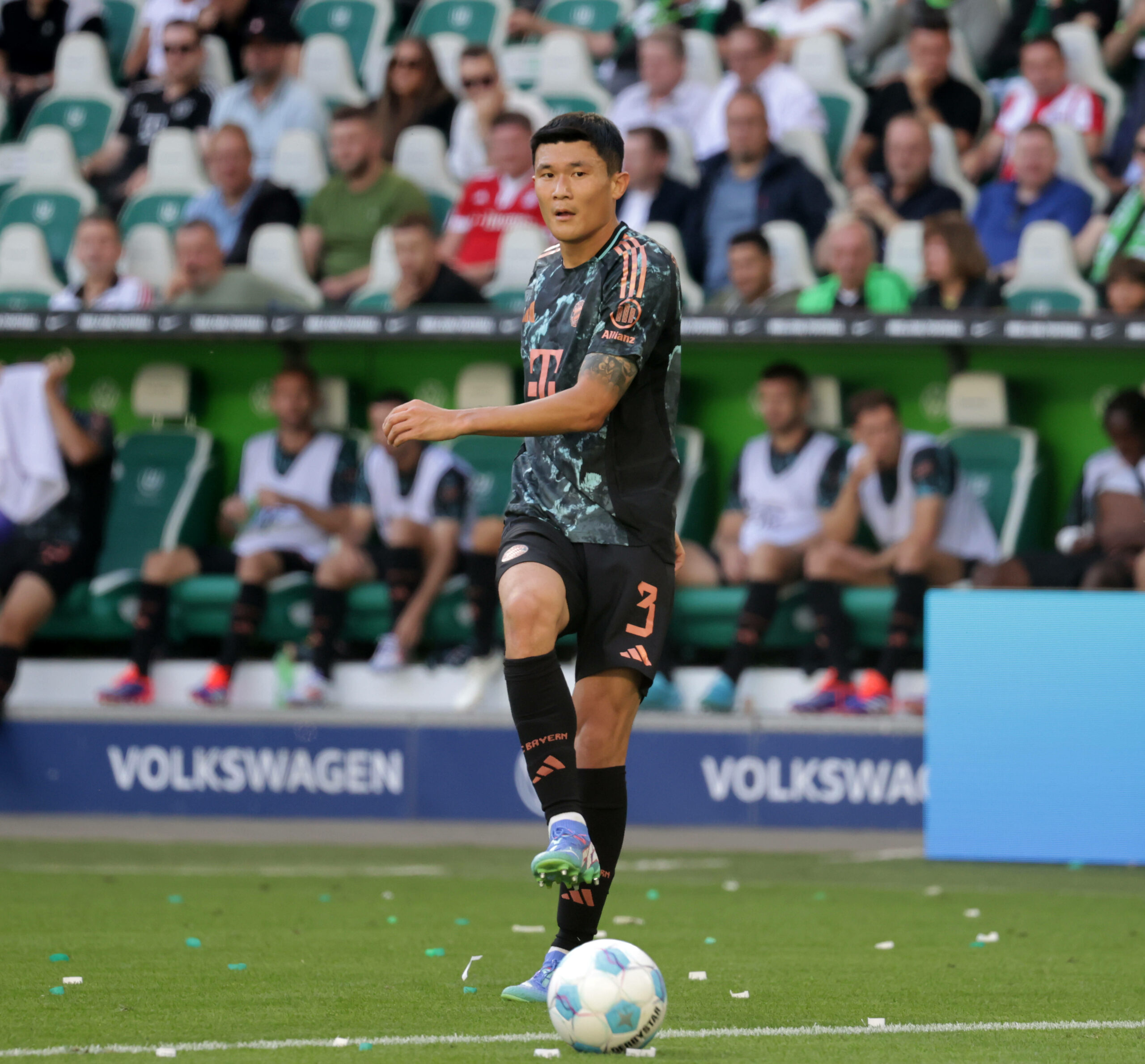 Min-Jae Kim im Spiel gegen den VfL Wolfsburg.