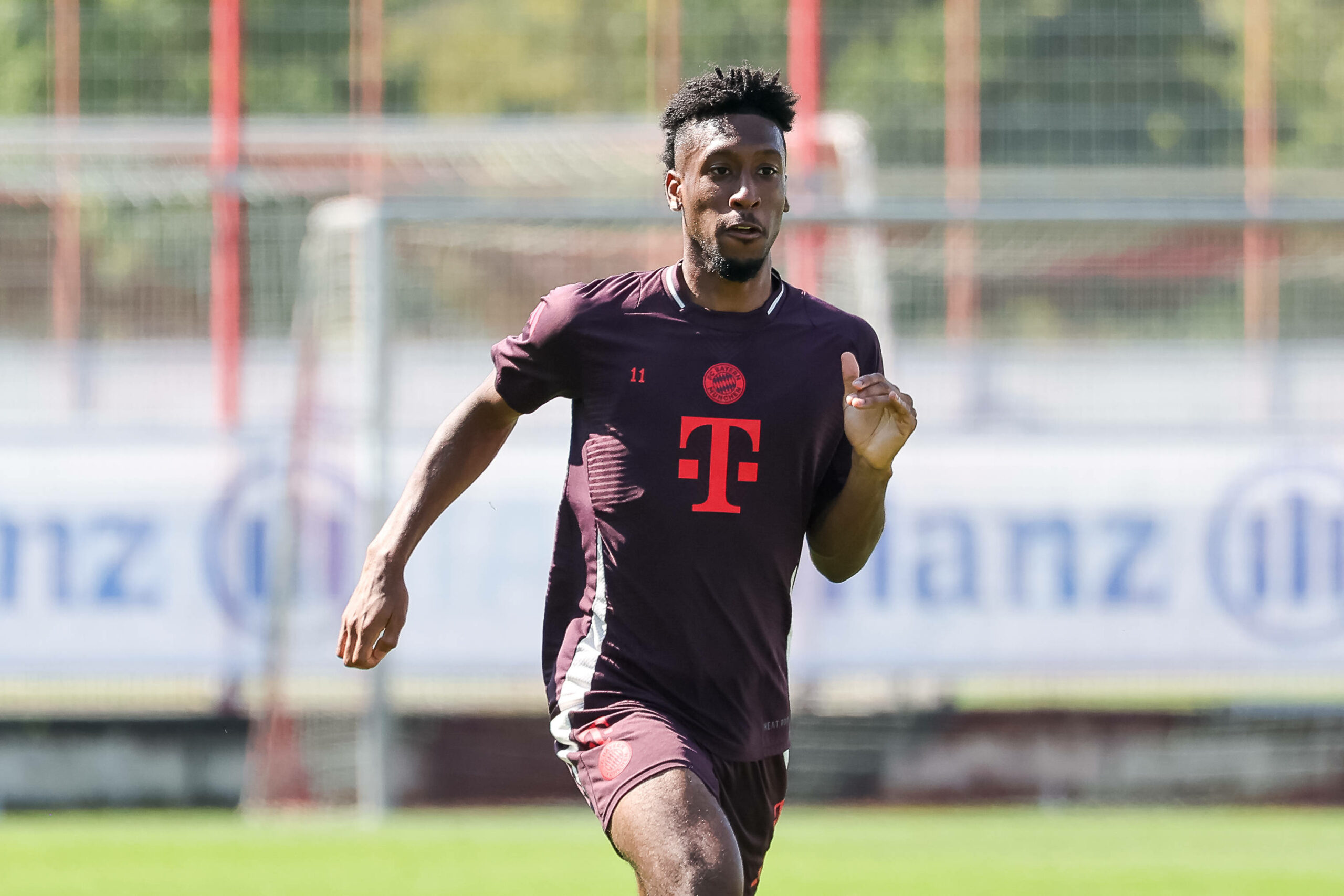 Kingsley Coman läuft im Training.