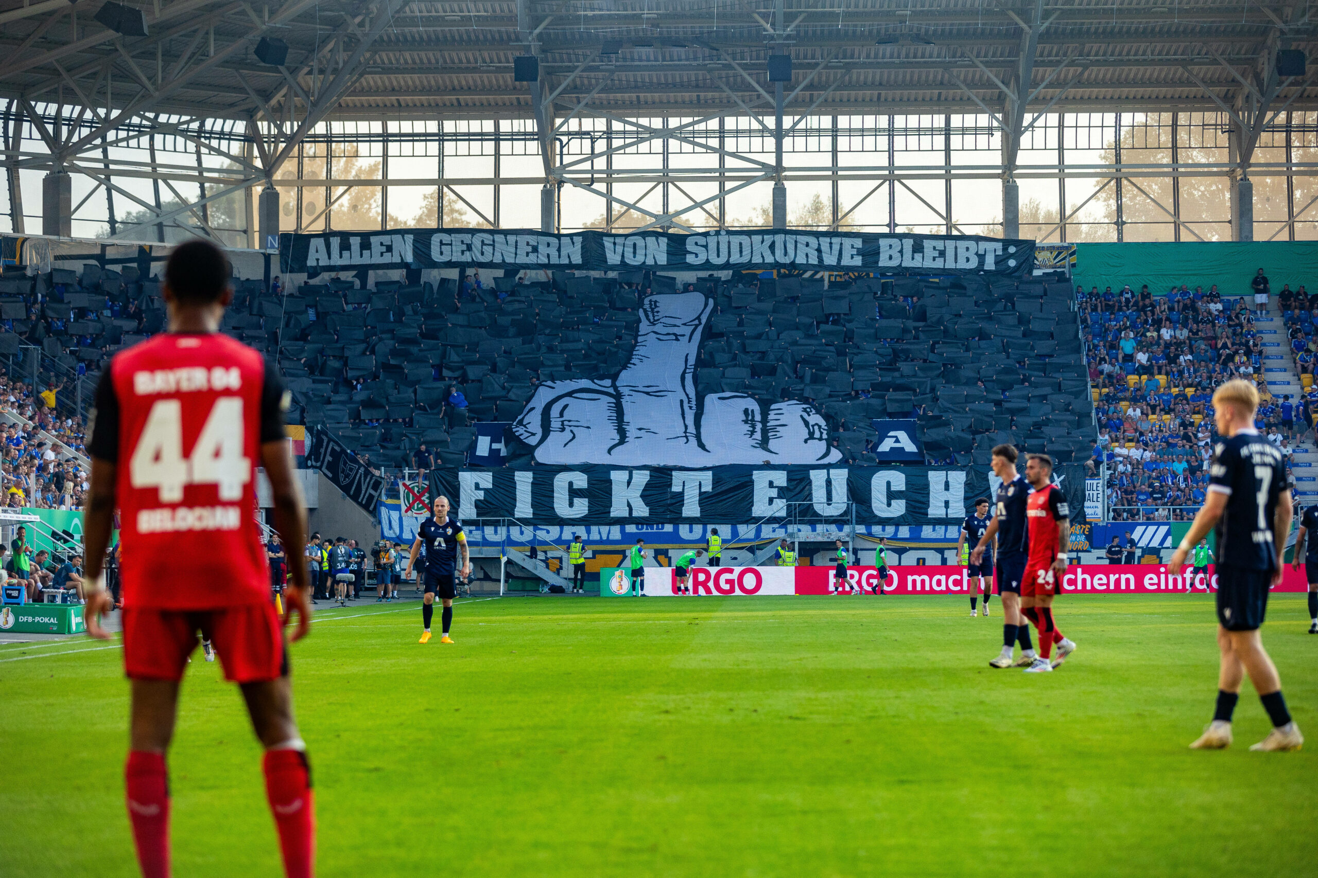 Banner der Jena-Ultras in der Südkurve.