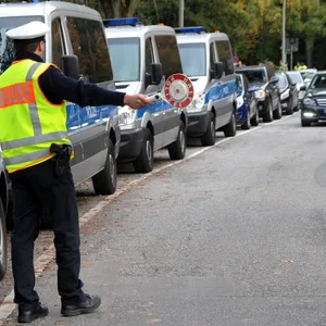 Schmlimme Bilanz der Verkehrskontrollen in Hamburg – Viele fuhren bei rot