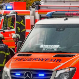 Kind stürzt in Lurup vom Balkon im dritten Obergeschoss und verletzt sich dabei schwer