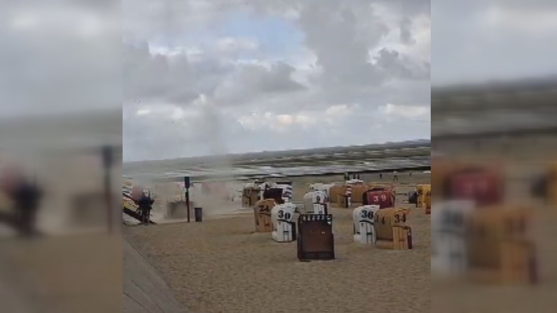 Tornado auf Borkum: Sogar ein Strandkorb wurde durch die Luft gewirbelt.