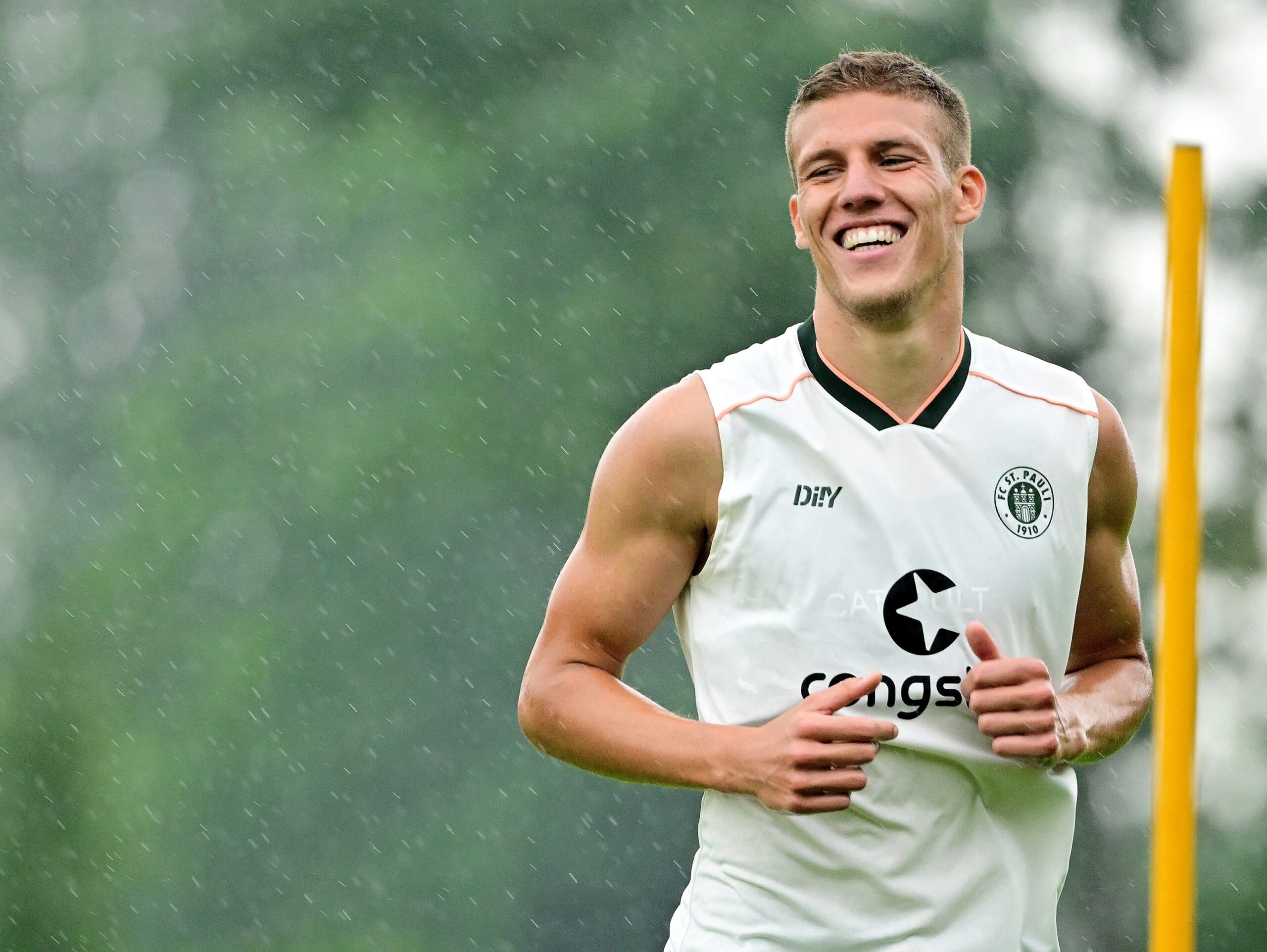 Jakov Medic beim St. Pauli-Training