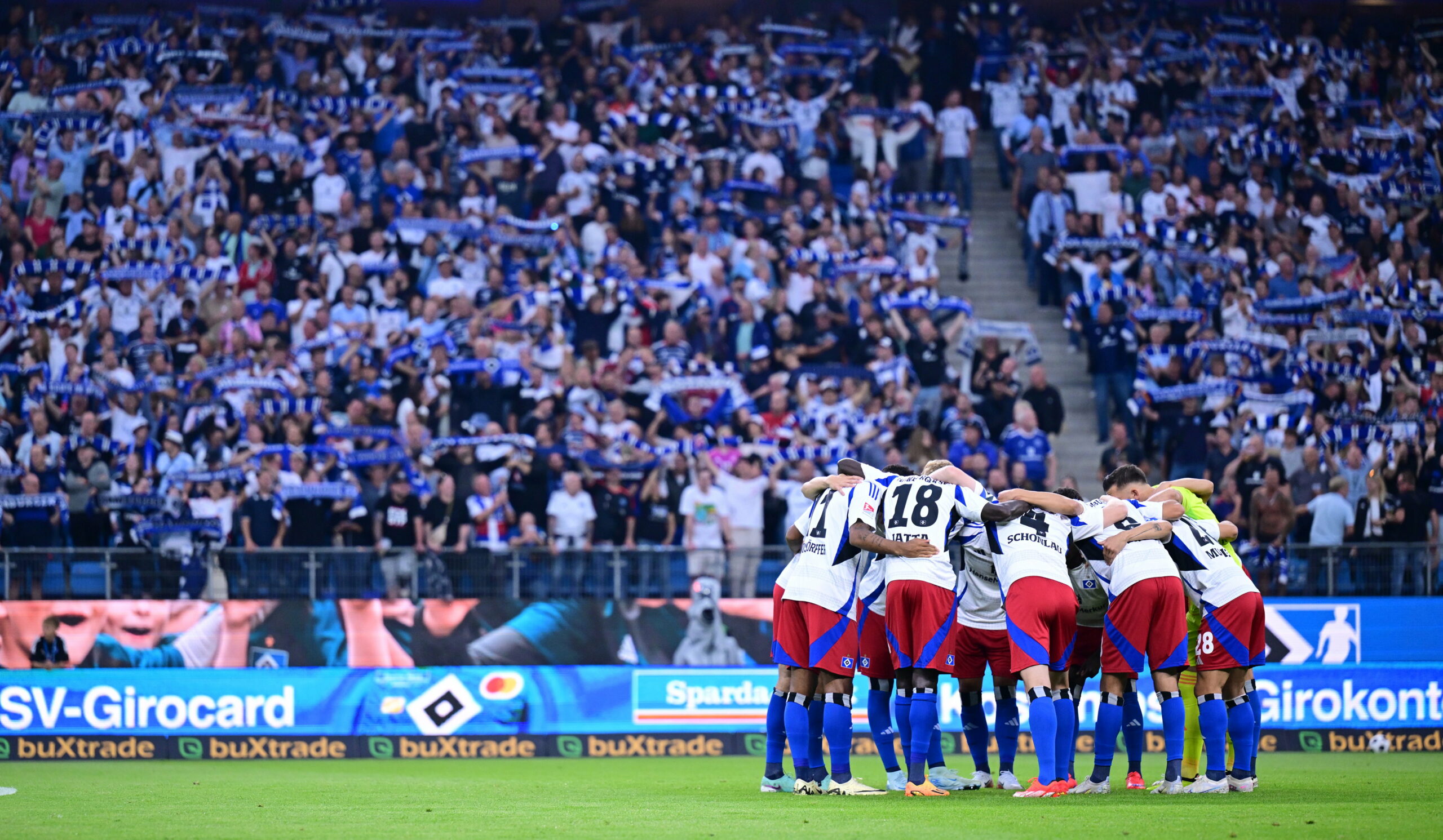 Die HSV-Profis wollen gegen Preußen Münster ihren ersten Heimsieg der Saison feiern.