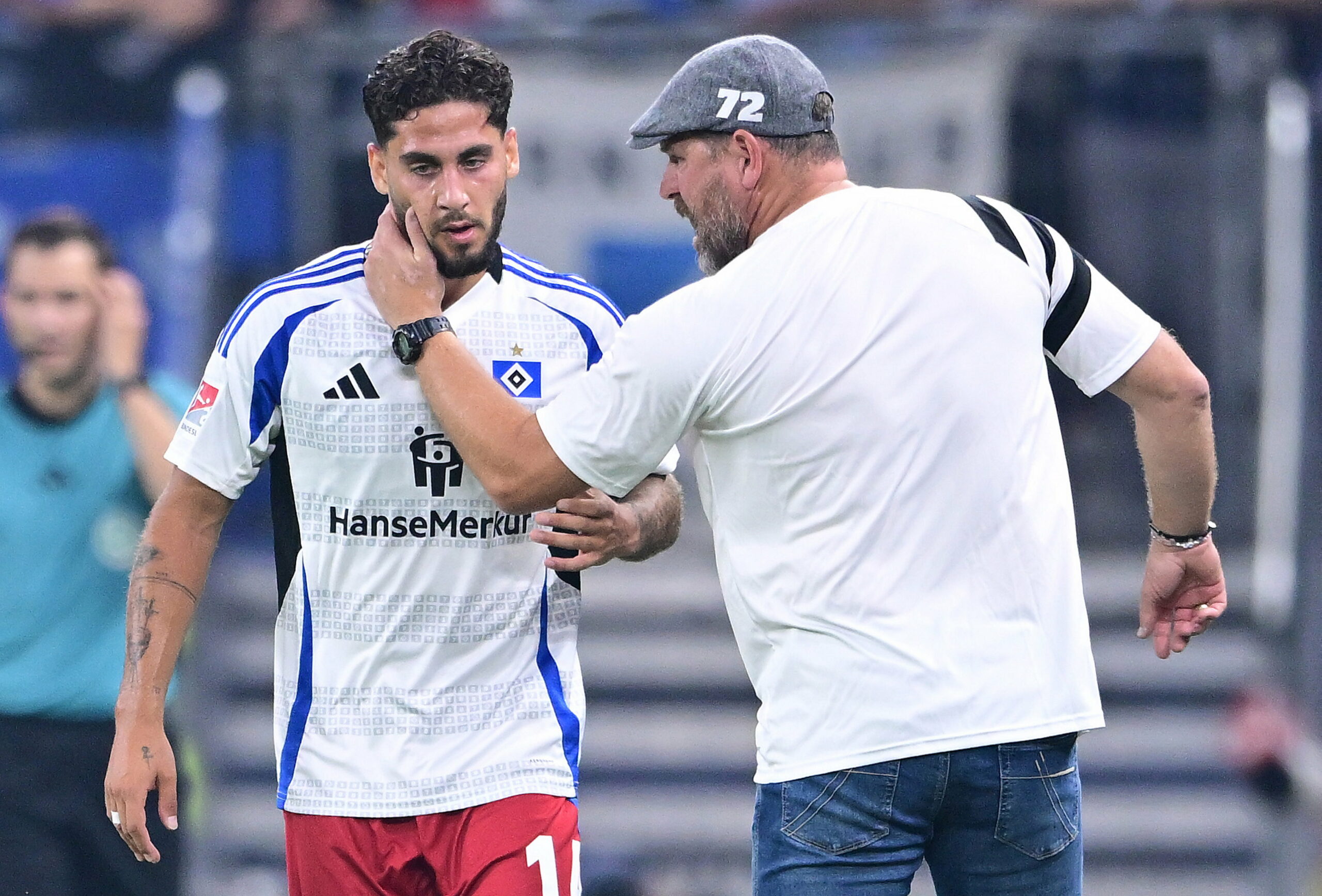 HSV-Trainer Steffen Baumgart möchte Ludovit Reis unbedingt beim HSV halten.