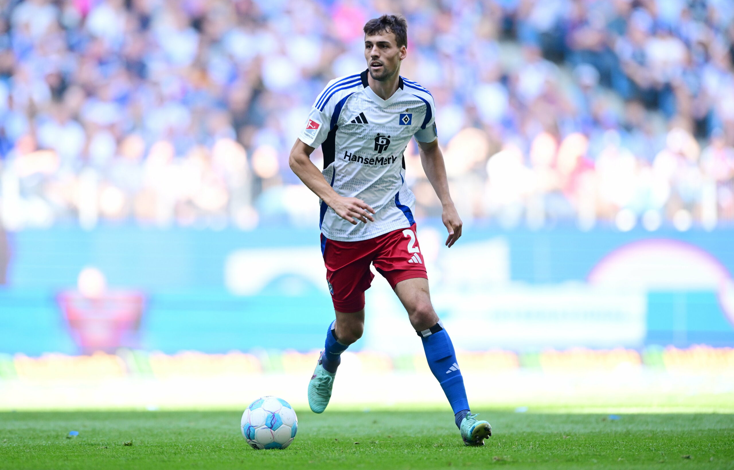 Beim 4:1 gegen Münster war Jonas Meffert der HSV-Kapitän.