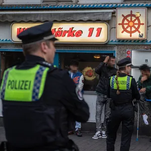 Die Drogen-Razzia in der Windstärke 11 dauerte bis 20.50 Uhr.
