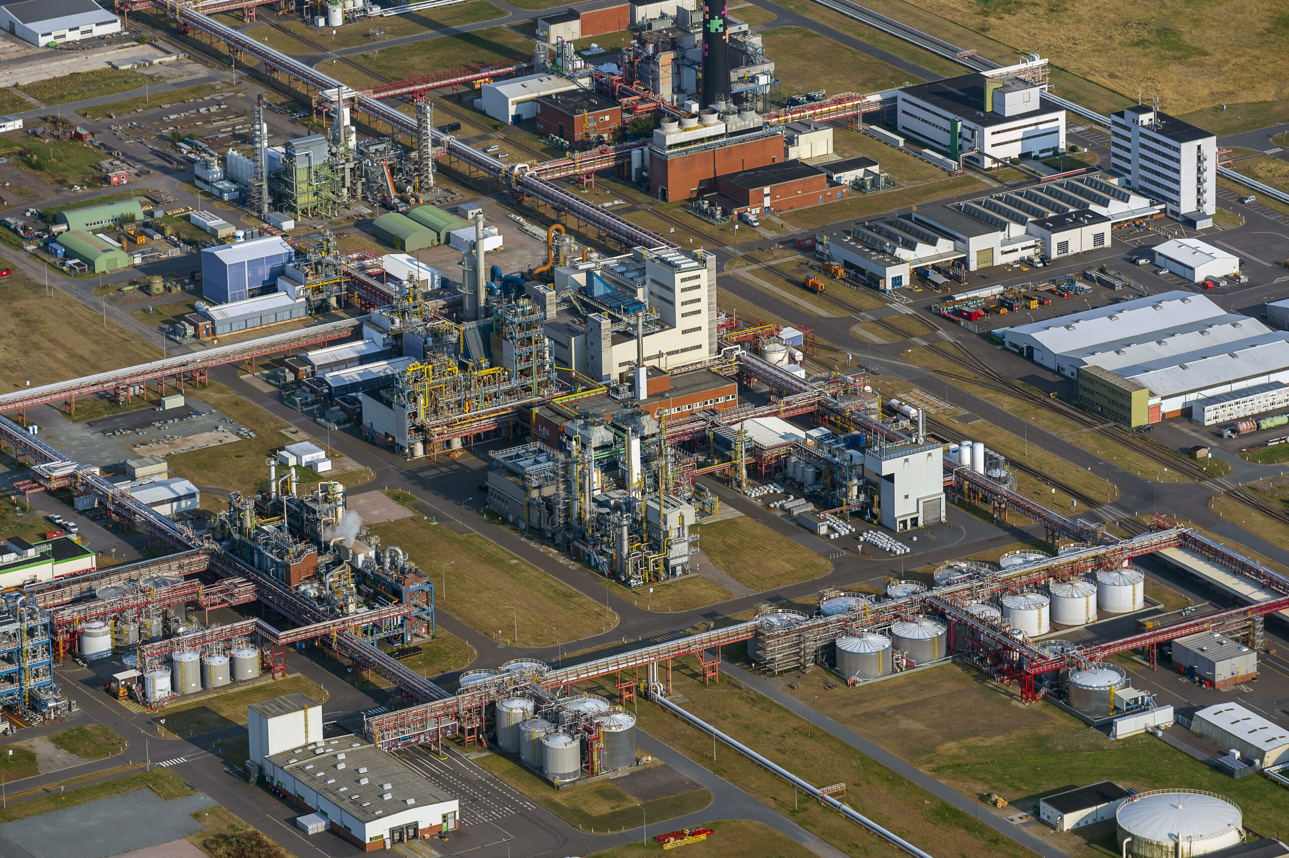 In den vergangenen Tagen war der Industriepark Brunsbüttel bereits häufiger in den Medien. Mehrere Drohnen flogen über das Gelände. Man vermutete Aktivitäten von ausländischen Agenten zur Spionage. (Archivfoto)