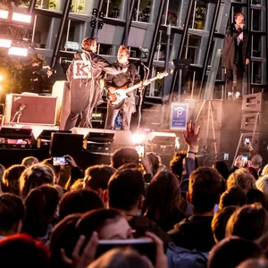 Open-Air-Konzert von Kraftklub beim Reeperbahn Festival 2022.