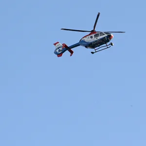 Am Montagmittag suchte die Polizei Hamburg erneut die Elbe nach dem vermissten Mädchen (10) ab. (Symbolfoto)