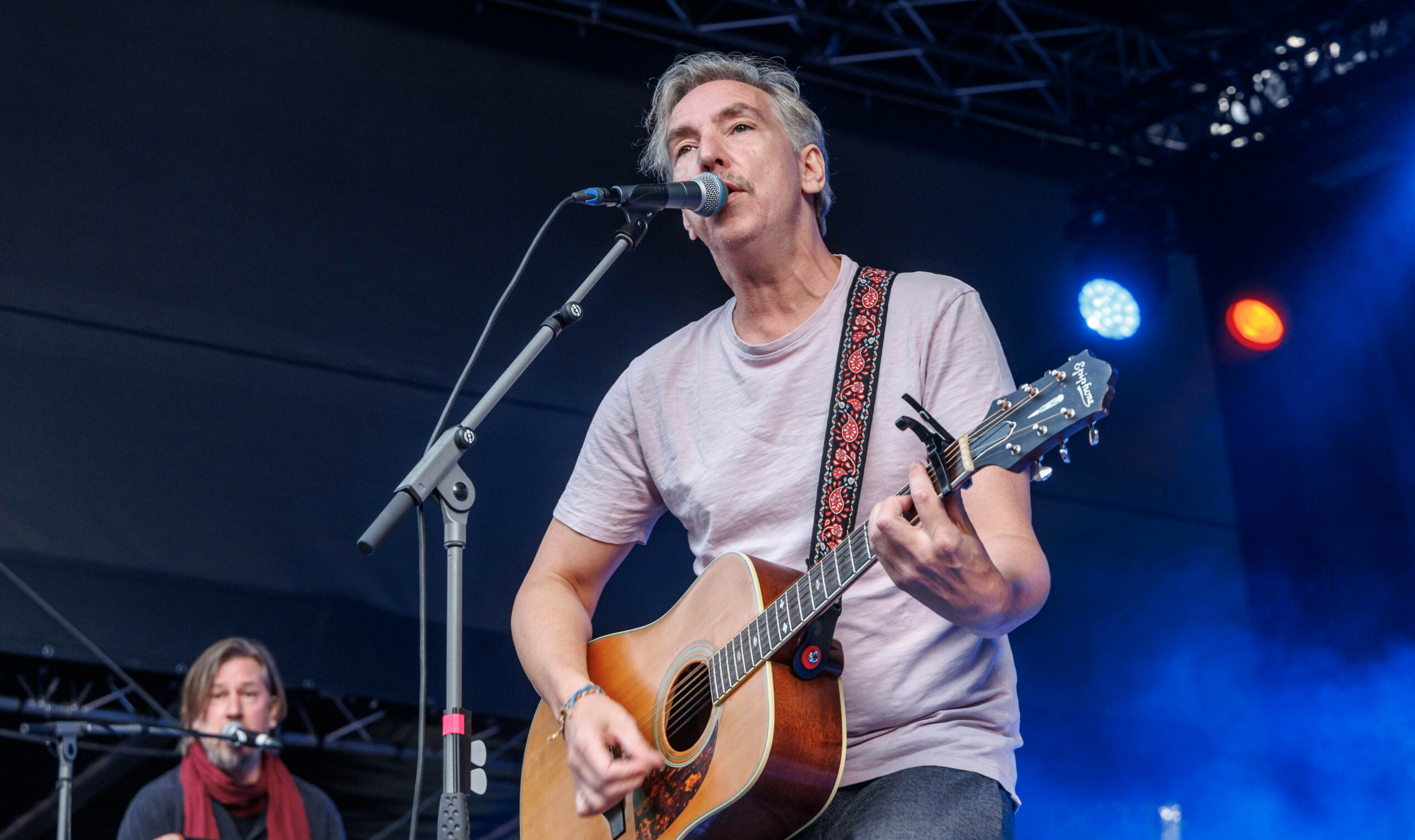 Der Hamburger Musiker Olli Schulz spielt als Überraschungsgast am ersten Tag auf dem Festival „Jamel rockt den Förster“.