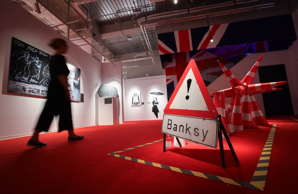 Banksy-Ausstellung in Hamburg: Kunst und Kommerz – was die Macher sagen und erwarten