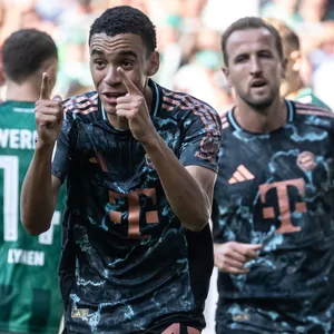 Jamal Musiala bejubelt sein Tor gegen Werder Bremen