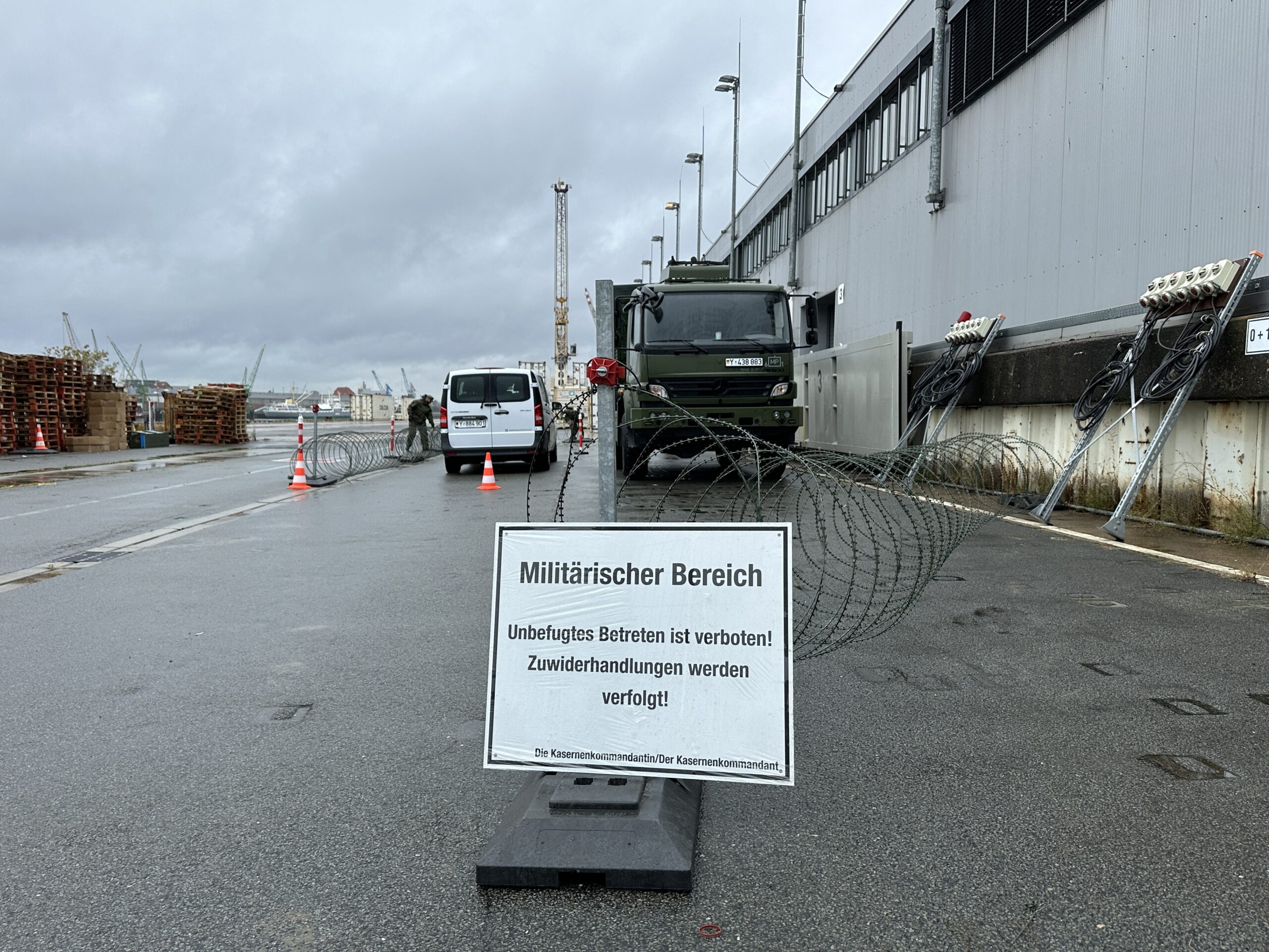 wegen anhaltender Bedrohung – Bundeswehr übt im Hamburger Hafen