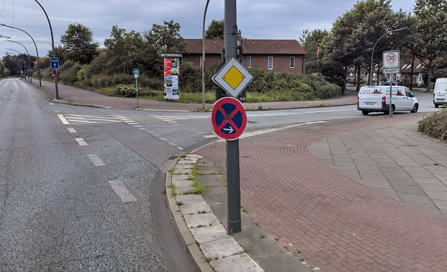 Fanny-Lewald-Ring Ecke Nettelnburger Landweg