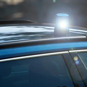 Polizeiwagen im Einsatz (Symbolbild).