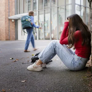 Mobbing ist auf Hamburgs Schulhöfen trauriger Alltag (Symbolbild).