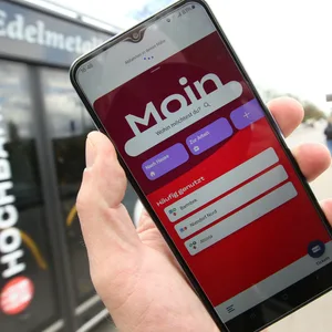 In der HVV-App können sowohl Einzel- und Tageskarten, als auch Wochen oder Monatskarten gekauft werden.