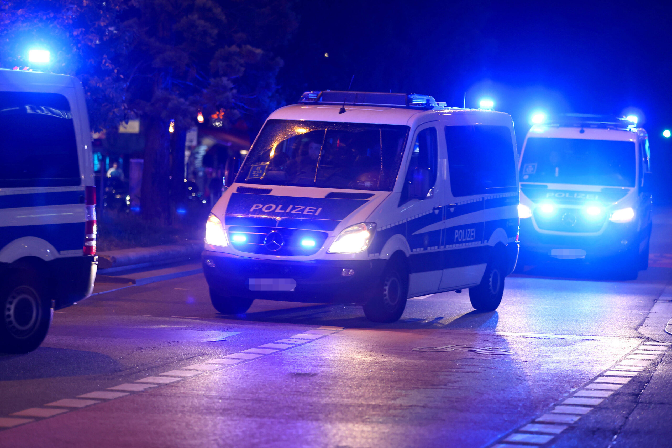 Die Polizei rückte mit einer Hundertschaft der Bereitschaftspolizei an.