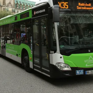Der Express-Bus X35 verbindet Groß Borstel mit Rahlstedt. Künftig soll es eine neue Express-Buslinie geben.