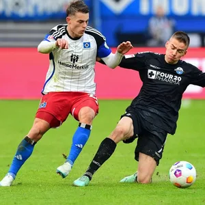 Filip Bilbija im Zweikampf mit Miro Muheim