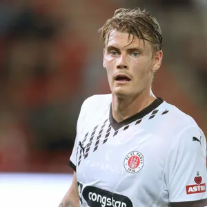 Eric Smith mit leerem Blick