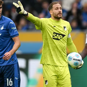 Anton Stach, Oliver Baumann