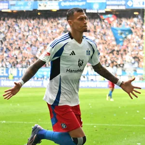 Davie Selke beim Torjubel
