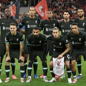 Die Spieler des FC Liverpool beim obligatorischen Teamfoto vor dem Anpfiff beim AC Mailand