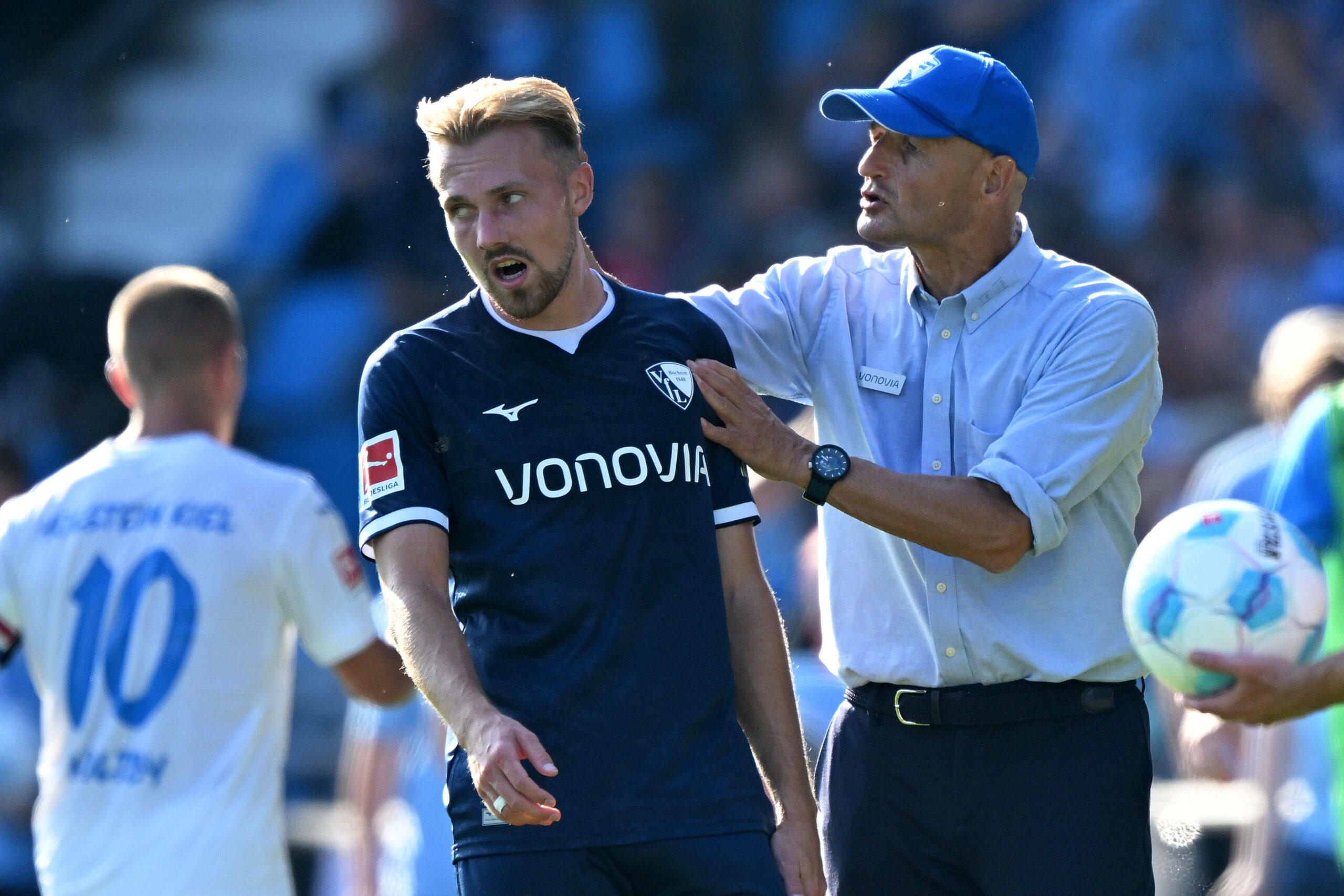 Lukas Daschner und Bochums Trainer Peter Zeidler