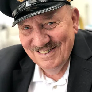 Kapitän Johnny Roggendorf
