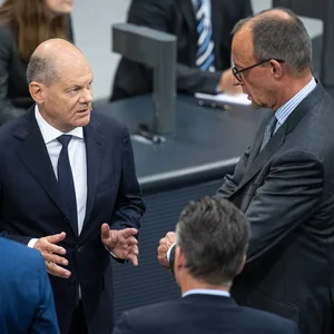 Olaf Scholz (l.) und Friedrich Merz sind die Favoriten in der Kanzler-Frage ihrer Parteien. Doch es kann noch völlig anders kommen.