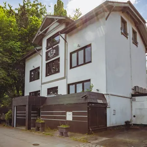 Der leerstehende „Funny Club“ gegenüber dem Victoria-Sportplatz am Lokstedter Steindamm