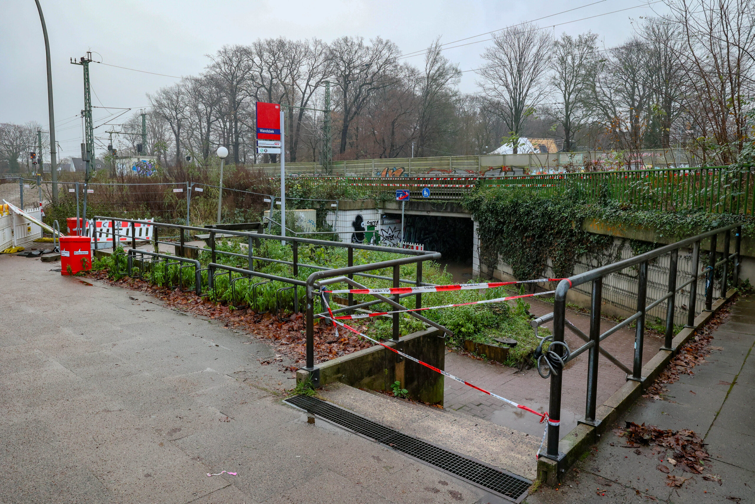 Der Bahnhof Wandsbek wurde bereits 2021 stillgelegt. Der Fußgänger-Tunnel soll jetzt bald gesperrt werden.